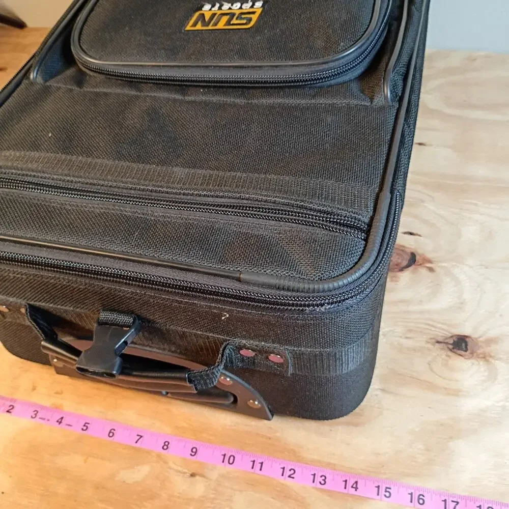 Vintage SUN Sports Black Softside Rolling Suitcase Luggage 2-Wheel Travel Bag